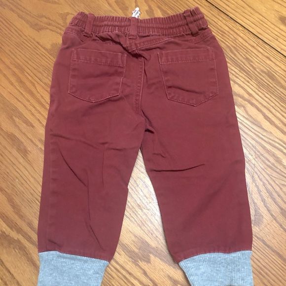 6/$20 Genuine Kids from Osh Kosh red rust jogger pants size 18 months - Picture 2 of 2
